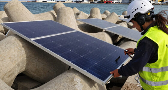 Port of Valencia deploying PV on breakwaters